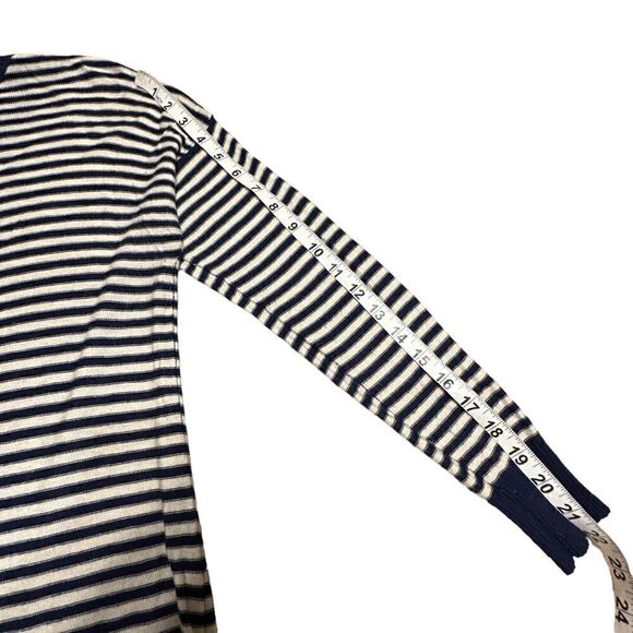 White and Navy Striped Pink Rose Crew neck Sweater Size Medium - Picture 7 of 8